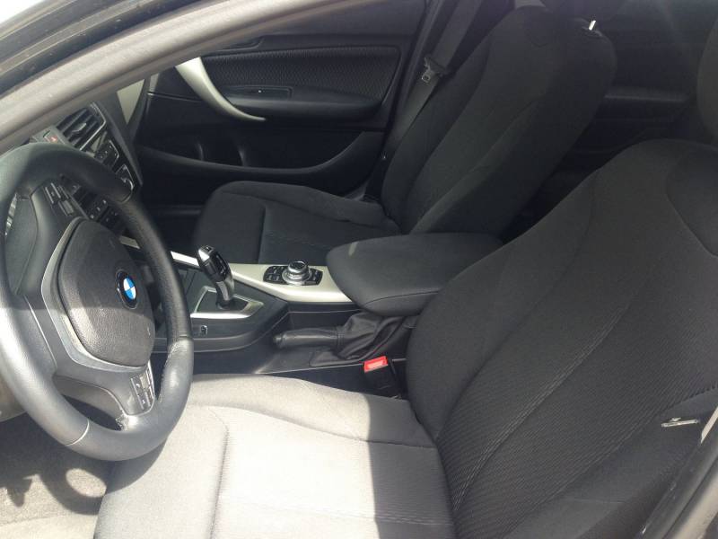 BMW 118d avec intérieur tissu à Bordeaux