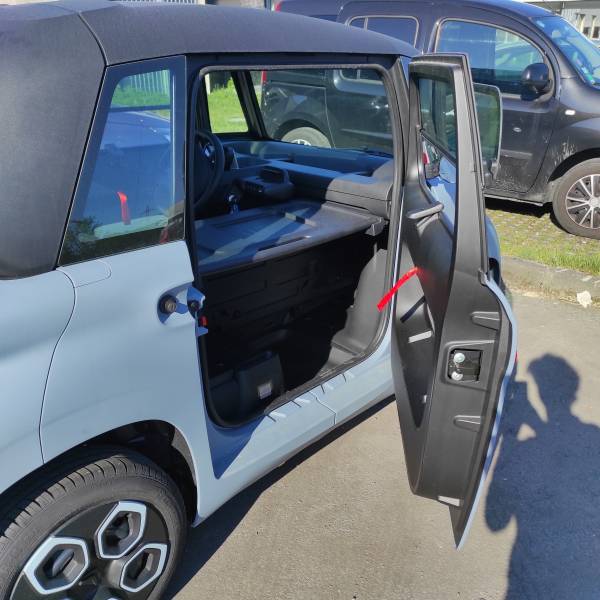 Louer une Citroën AMI à Bordeaux