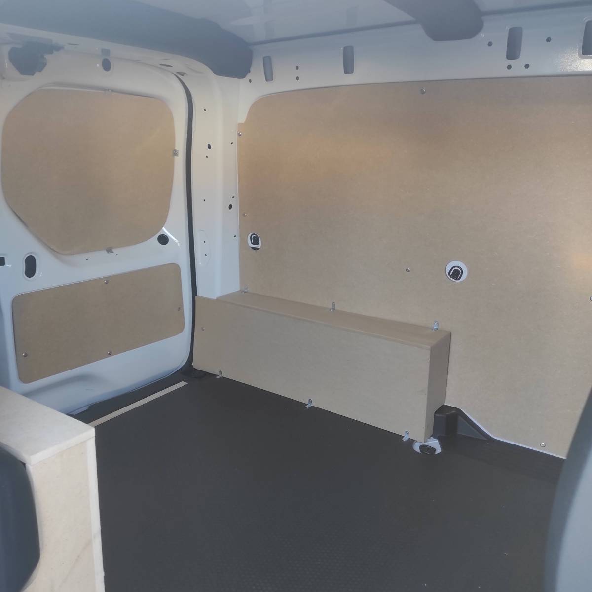 Renault Kangoo Fourgon en location à Bordeaux