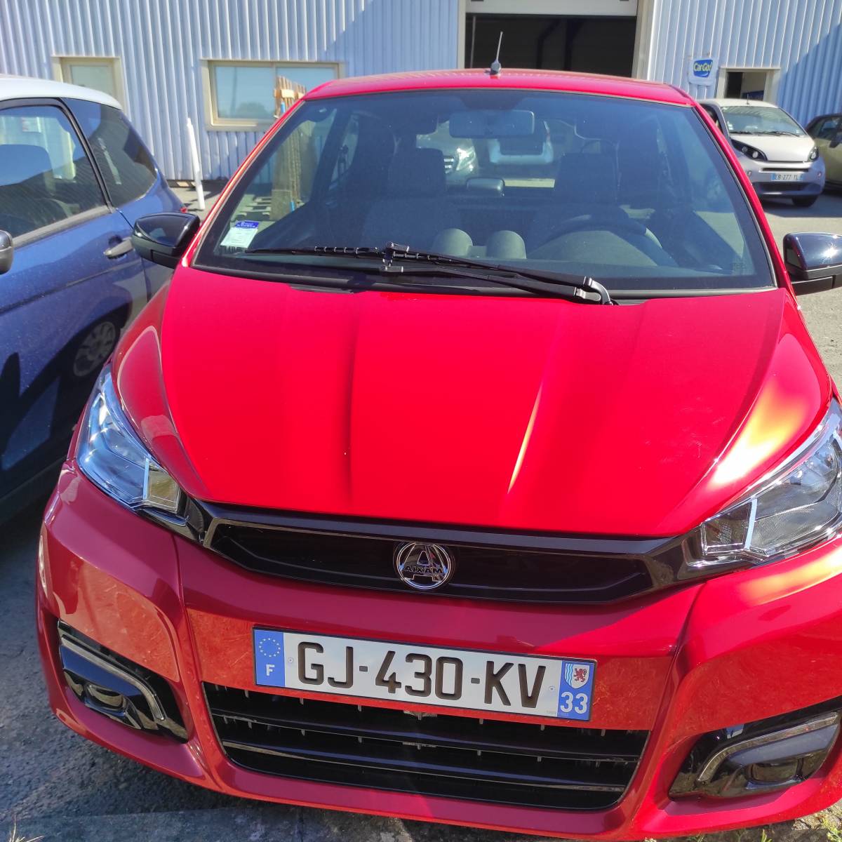 Voiture sans permis Electrique en location à Bordeaux