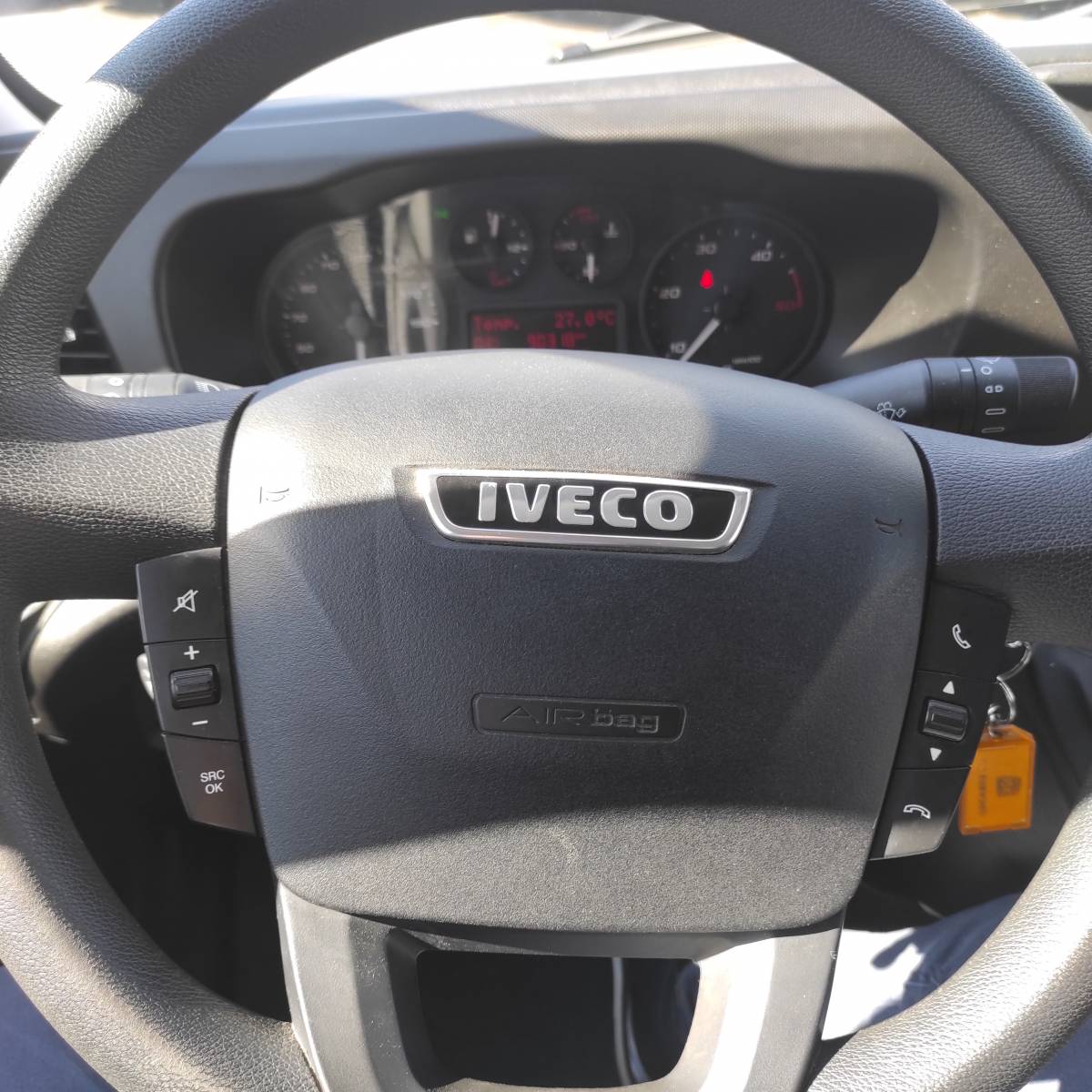 Iveco 20m3 caisse demenageur  avec Hayon total  à Bordeaux