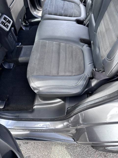 MITSUBHISHI  OUTLANDER