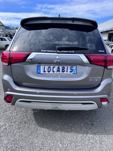 MITSUBHISHI  OUTLANDER